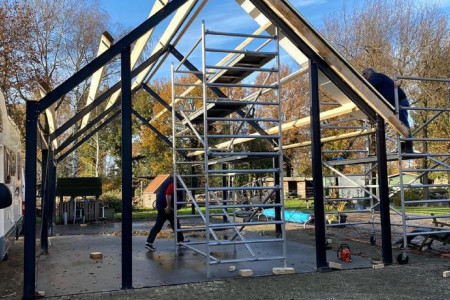 Mooie refurbished constructie Eext