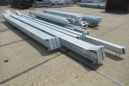15.00 x 20.00 meter (300m2) kapschuur met geisoleerd dak