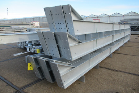 16.00 x 40.00m (640m²) verzinkt