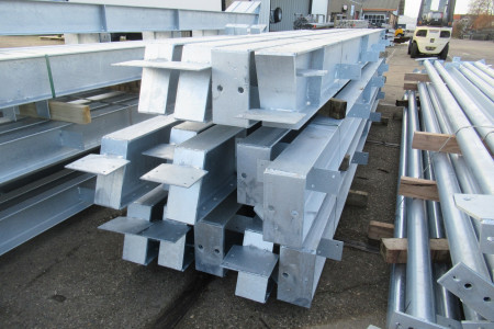 16.00 x 40.00m (640m²) verzinkt