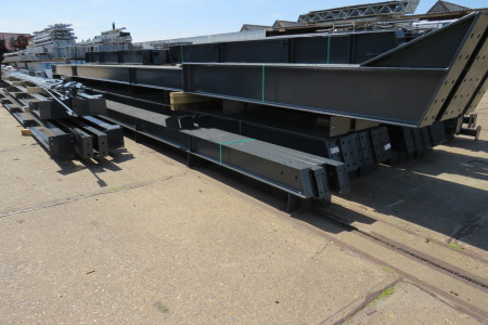 22.00 x 50.00 meter (1100m2) gepoedercoat