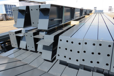 22.00 x 50.00 meter (1100m2) gepoedercoat