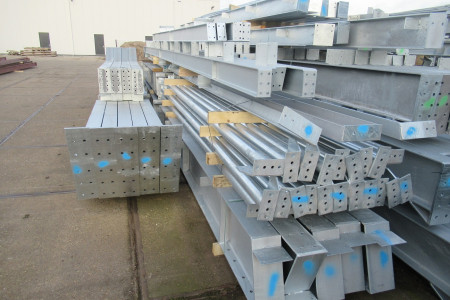 30.00 x 40.00m (1200m²) verzinkt