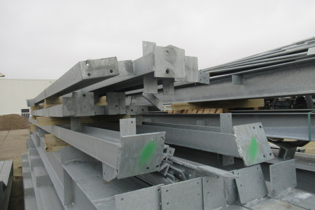 30.00 x 50.00m (1500m²) verzinkt