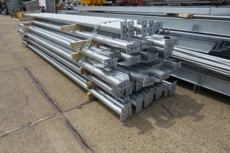 30.00 x 60.00m (1800m²) verzinkt