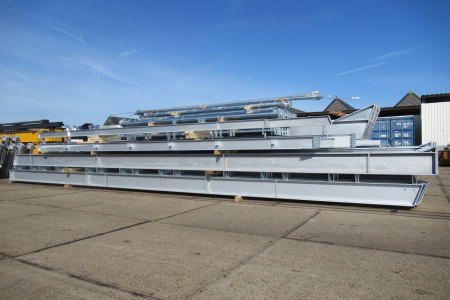 30.00 x 60.00m (1800m²) verzinkt