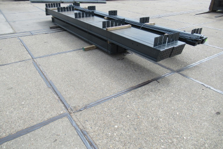 12.00 x 20.00m (240m²)