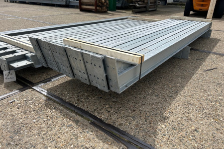 6.00 x 16.00m (96m²)