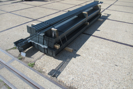 7.00 x 16.00m (112m²)
