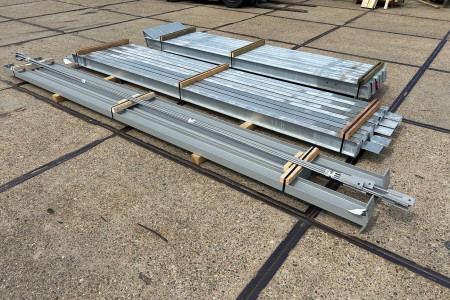 7.00 x 16.00m (112m²)